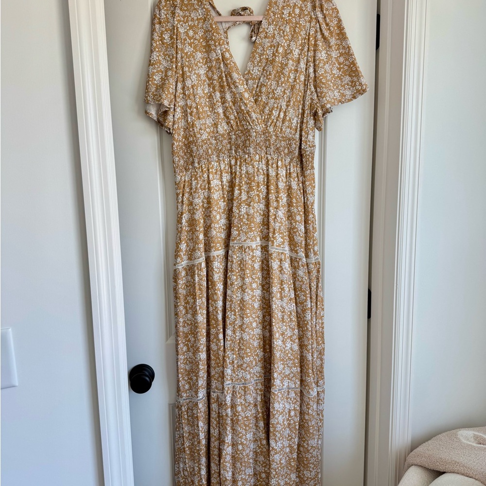 NWOT Floral Mustard Floral Maxi Dress Size 2x